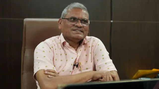 बेगूसराय सिविल सर्जन अशोक कुमार ने बीबीसी से कहा कि महिला पेट दर्द की शिकायत लेकर अस्पताल आई थीं. उन्होंने 13 जून को अपने साथ हुई हिंसा के बारे में बताया
