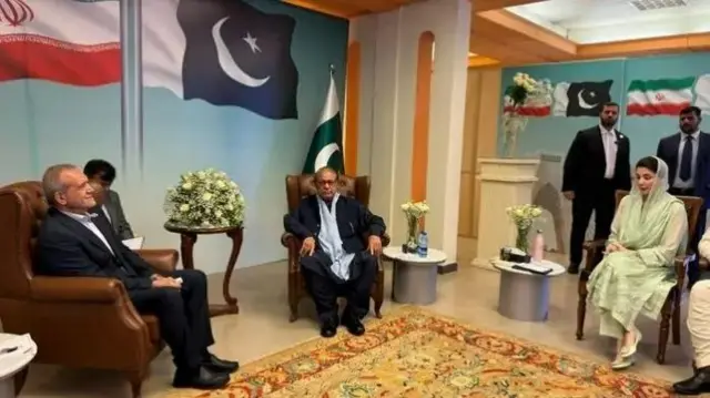 د ایران ولسمشر د پاکستاني لومړي وزیر په بلنه دې هېواد ته دوه ورځنی سفر کړی دی.
