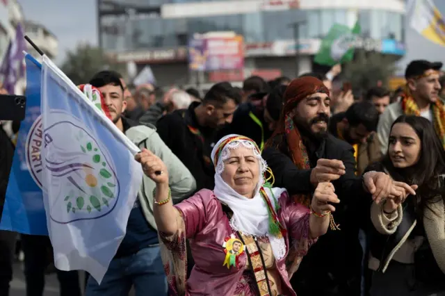 DEM Parti'nin Esenyurt'taki bir seçim etkinliği