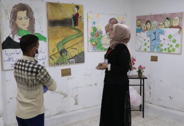 شابات سوريات