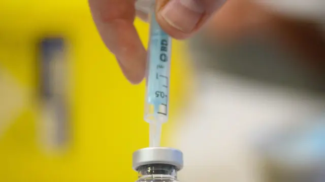 सुइले खोप झिकिँदै