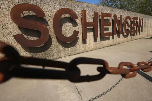Selon des statistiques analysées par Schengen News, les demandeurs africains perdent 56 millions d’euros, soit la bagatelle de près de 37 milliards de F CFA en raison des rejets de visa Schengen