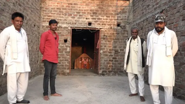 चांदबढ़ गाँव के दलित