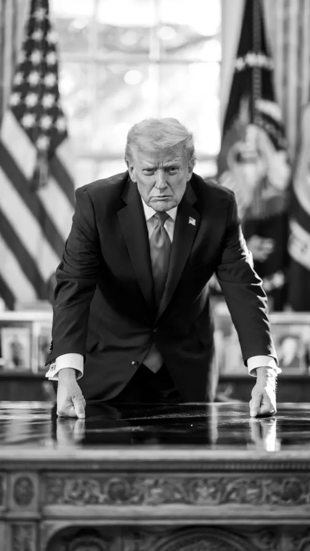 Thiết kế đồng xu dựa trên một bức ảnh của nhiếp ảnh gia Nhà Trắng dưới thời Trump