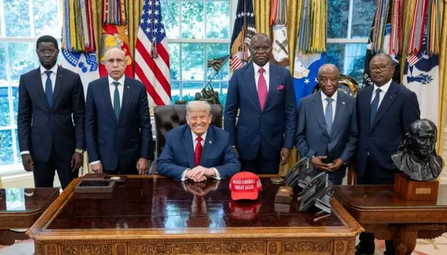 Perezida Trump, wicaye, na ba Perezida Bassirou wa Senegal (ibumoso), Ghazouani wa Mauritania, Oligui Nguema wa Gabon, Boakai wa Liberia na Umaro Cissoco wa Guinea-Bissau