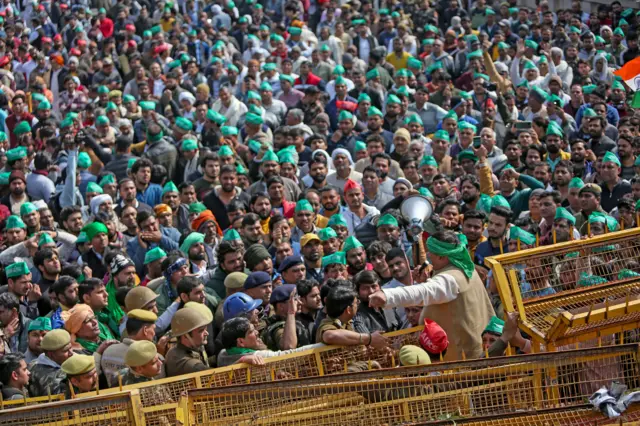 दिल्ली की सीमा पर किसान