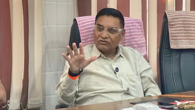 જેતપુર સાડી ઉદ્યોગ, પોરબંદરની ખાડીમાં પાણી પ્રદૂષણ, જળપ્રદૂષણ, ભાદરમાં પાણી પ્રદૂષણ, લોકોને ચામડીના રોગો, જેતપુર સાડી ઉદ્યોગ ખેતીને અસર, બીબીસી ગુજરાતી ગ્રાઉન્ડ રિપોર્ટ