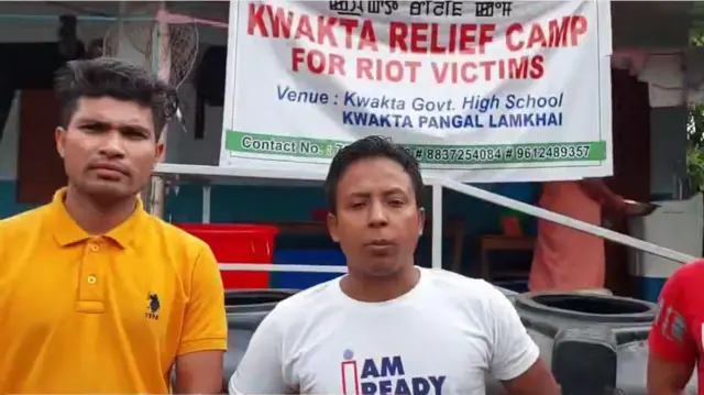 কোয়াকটার ত্রাণ শিবিরে পাঙ্গাল স্বেচ্ছাসেবীরা