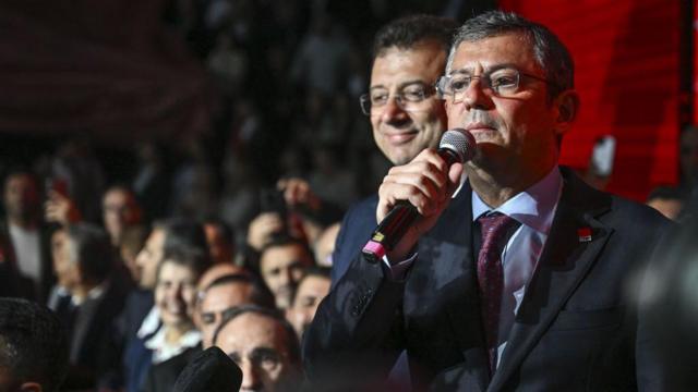 İBB Başkanı Ekrem İmamoğlu ve CHP Genel Başkanı Özgür Özel