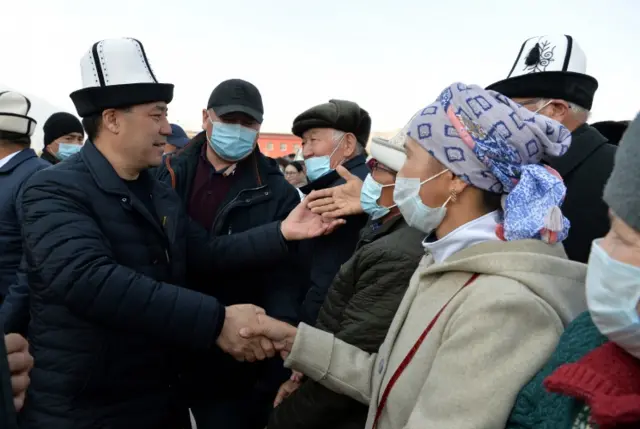 Садыр Жапаров, президенттик шайлоо өнөктүгү маалында Нарында