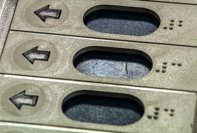 మహిళా ఓటర్లు 