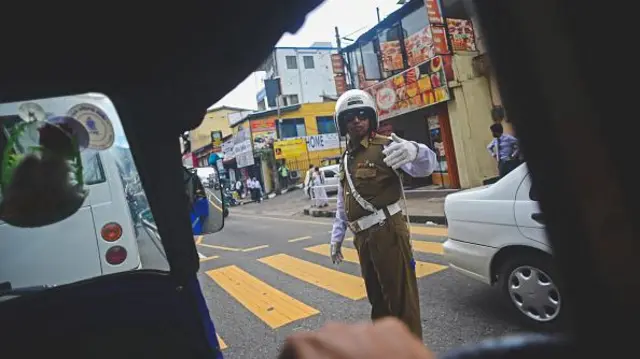 මත්ද්‍රව්‍ය භාවිත කර රිය පදවන රියදුරන් සොයා ඔවුන්ට එරෙහිව නීතිමය ක්‍රියාමාර්ග ගැනීමේ නියමු ව්‍යාපෘතියක් බස්නාහිර පළාතෙන් ආරම්භ කර තිබේ.