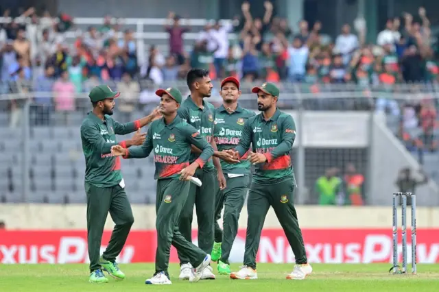 ১৬ ম্যাচ খেলে চার ম্যাচে ৩০০’র বেশি রান করতে পেরেছে বাংলাদেশ দল।