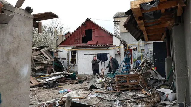 Наслідок російської атаки дроном в Одесі, 16 квітня 2025 року