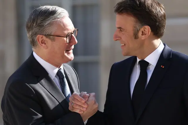 Кір Стармер і Еммануель Макрон