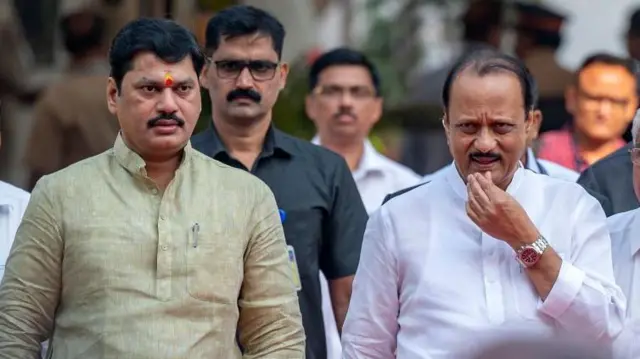 धनंजय मुंडे आणि उपमुख्यमंत्री अजित पवार