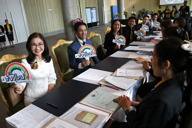 นันทนา นันทวโรภาส นำทีม “สว. พันธุ์ใหม่” รวม 6 คน แสดงตนต่อสำนักเลขาธิการวุฒิสภา เมื่อ 15 ก.ค.