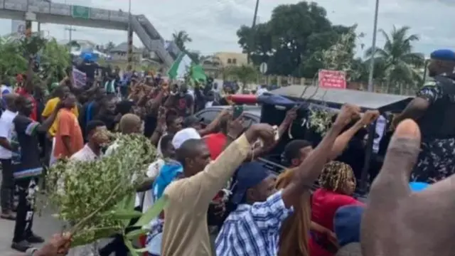 Awọn oluwọde loju popo