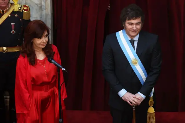 Cristina Fernández de Kirchner e Javier Milei no dia da posse presidencial de Milei