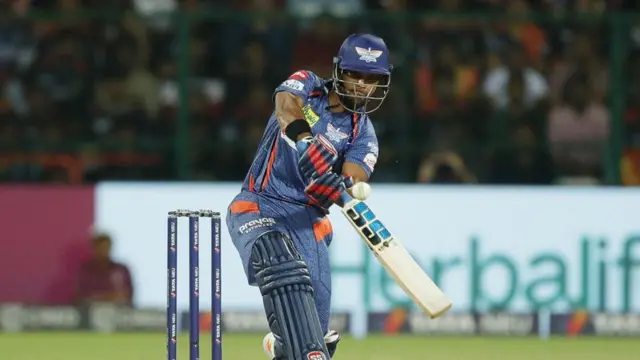 चिन्नास्वामी स्टेडियम, बंगळुरू