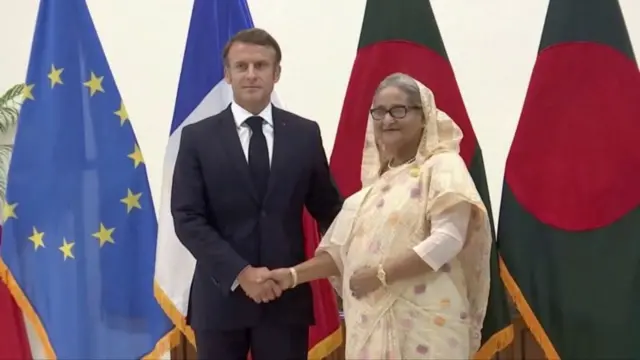 इमैनुएल मैक्रों के साथ शेख़ हसीना.