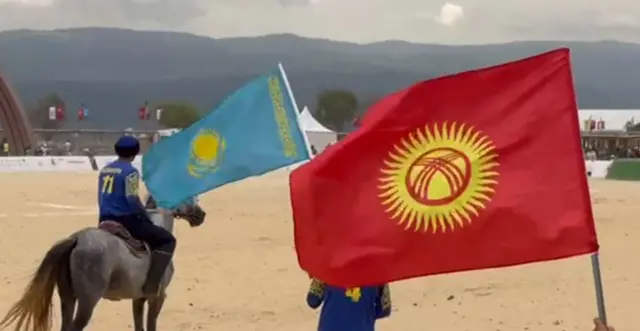 И﻿зник шаарындагы сүрөнчүлөр