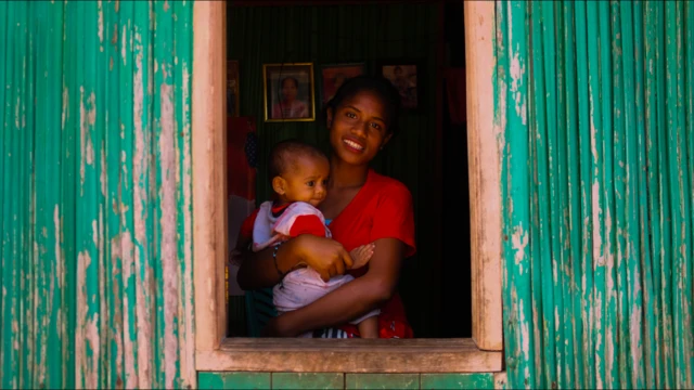 Perempuan eks pengungsi Timor Timur 