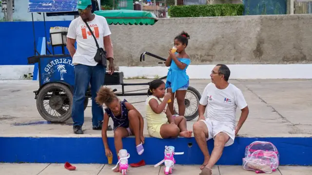 Yaran tare da kakansu