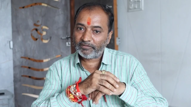 નરેશ માસ્તર ડ્રોપ આઉટ વિદ્યાર્થિનીઓ