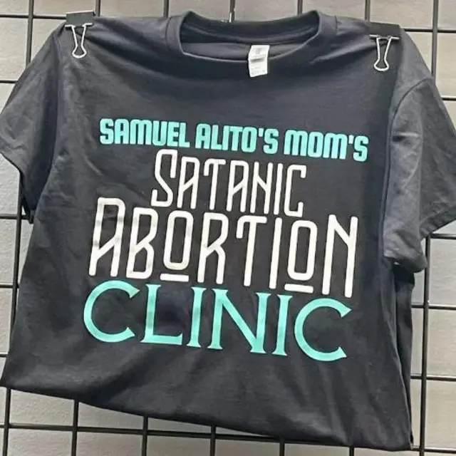 Kuil Setan memberikan nama klinik aborsi mereka yang menyindir hakim AS yang mendukung pelarangan aborsi