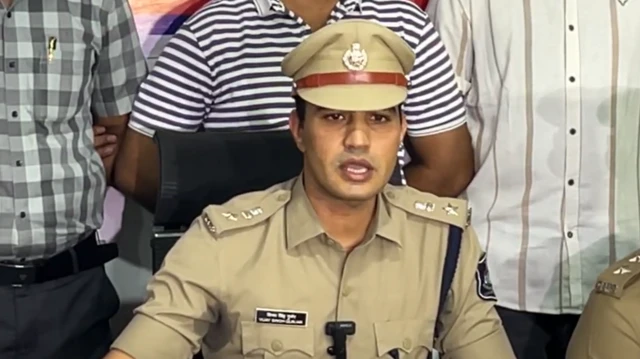 વિજયસિંહ ગુર્જર - DCP સુરત પોલીસ