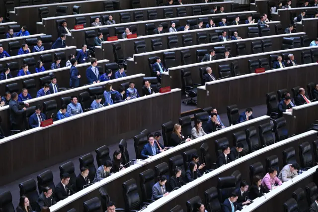 ครม. จะทำหน้าที่ได้เต็มที่ก็ต่อเมื่อแถลงนโยบายของรัฐบาลต่อรัฐสภา