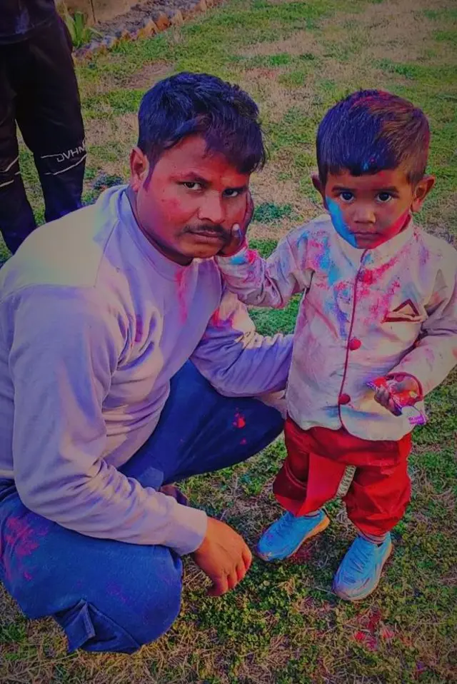 मृतक राजा शाह की फ़ाइल फ़ोटो