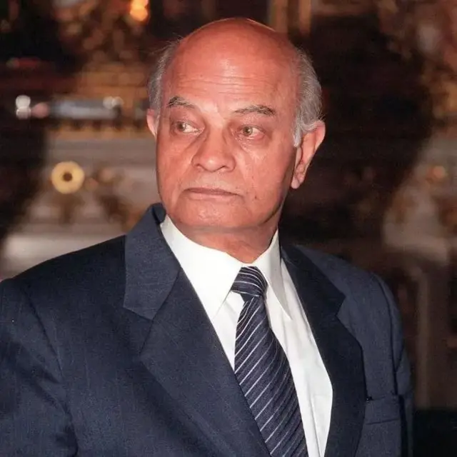 அடல் பிஹாரி வாஜ்பாய், பிரஜேஷ் மிஸ்ரா