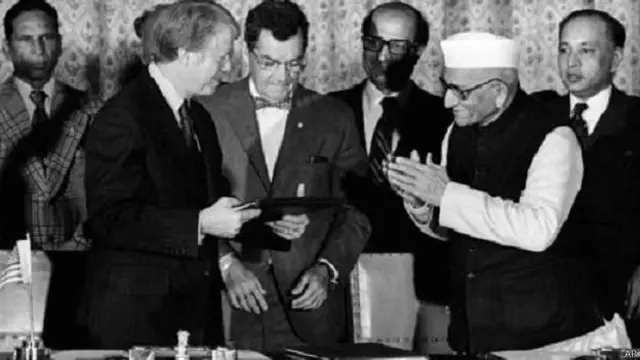 मोरारजी देसाई