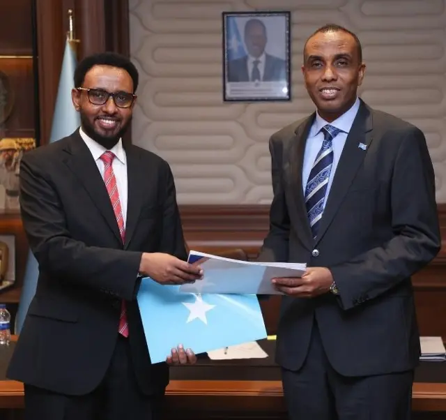 Biixi waxa uu bedalay wasiirkii hore ee Maaliyadda Dr Cilmi Nuur dhowr bil kahor