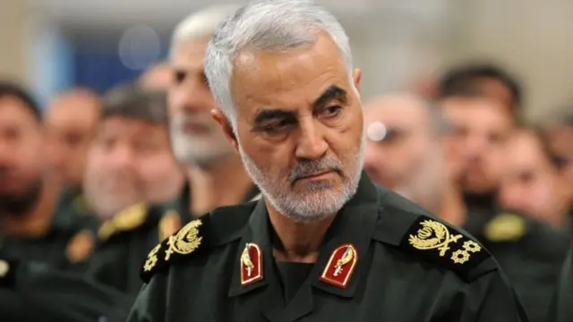 কাসেম সোলেইমানি হত্যার 'চরম প্রতিশোধ' নেয়ার ঘোষণা দিয়েছেন ইরানের শীর্ষ নেতা আয়াতুল্লাহ খামেনি