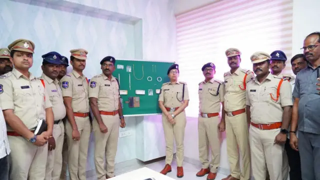 సిద్దిపేట పోలీస్, రజిత, మైనర్ కొడుకుతో హత్యలు