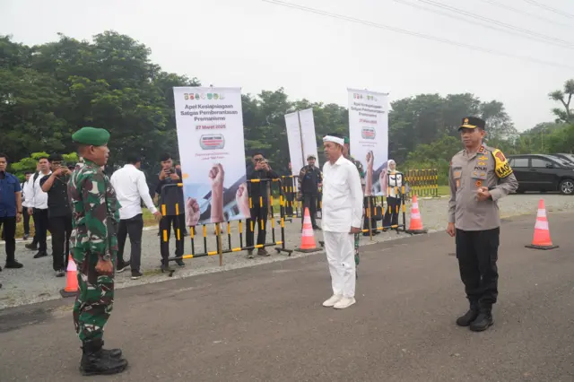 Dedi Mulyadi, Ormas