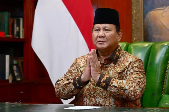 Presiden Prabowo Subianto mengatakan momentum Natal kali ini untuk memperkuat persatuan nasional, memperdalam solidaritas sosial, serta meneguhkan semangat gotong royong di tengah keberagaman bangsa.