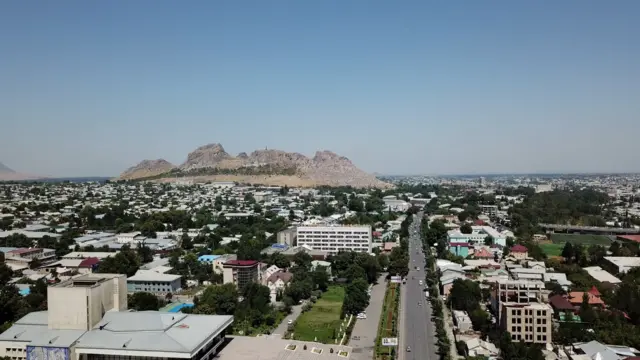 Сулайман-Тоонун бийиктен көрүнүшү.