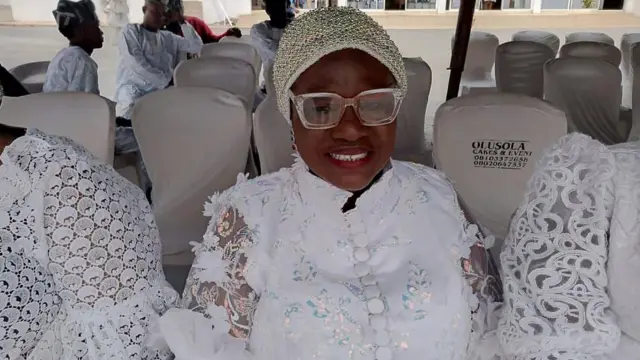 Idowu Phillips Mama Rainbow naa bawọn peju sibẹ