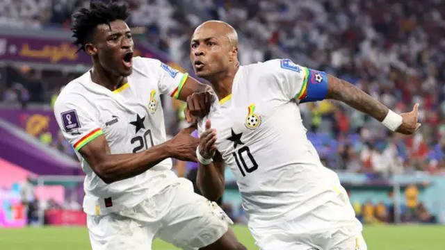Ayew dey celebrate