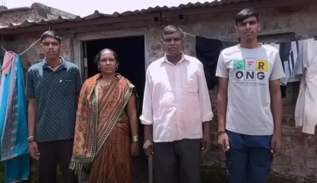 ఘల్గే కుటుంబం