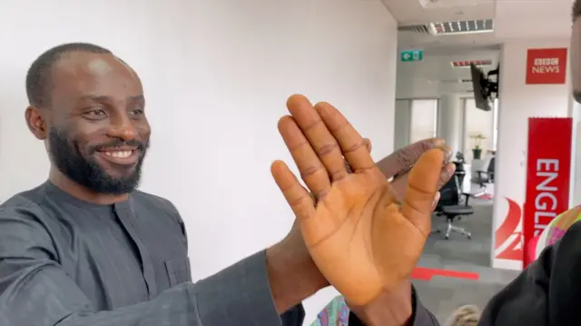 Ndị na-ekele onwe ha