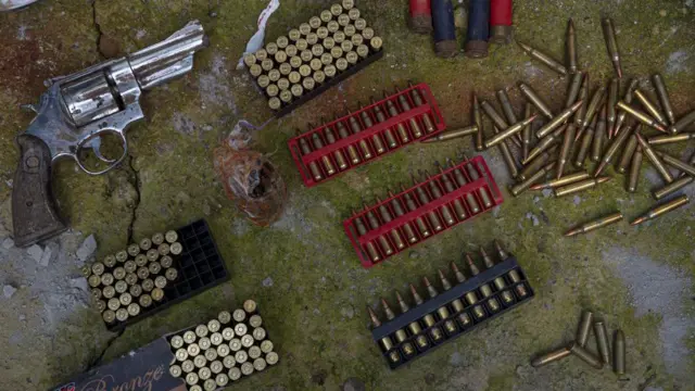 Armas incautadas en Ecuador