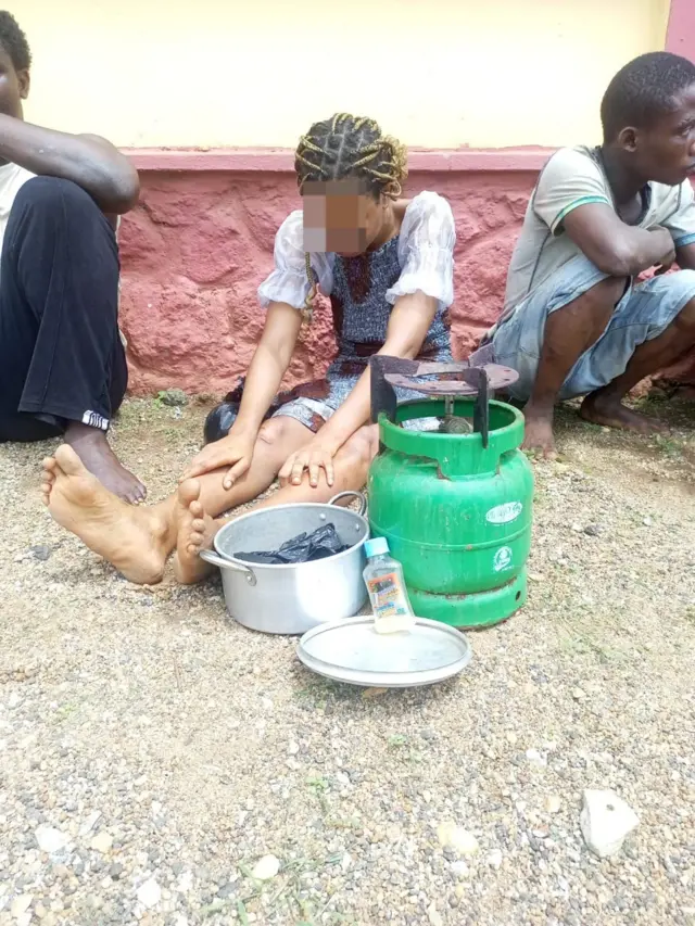 Afurasi ti ọlọpaa mu