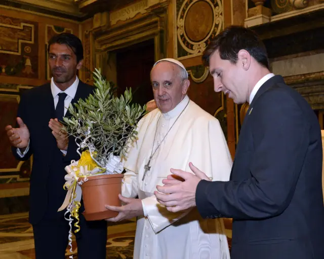 Papa Francisco com Lionel Messi