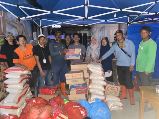 Rico Saptahadi mengumpulkan uang donasi sekitar Rp200 juta untuk bantuan ke korban terdampak di Sumatra Barat.