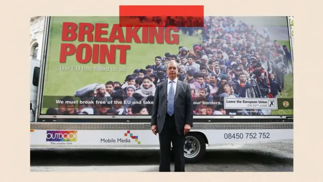 Nigel Farage új UKIP-os EU-referendum-plakátkampányt indít a londoni Smith Square-en.
